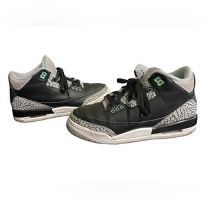 Air Jordan 3 Retro Green Glow